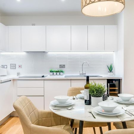 Pluxa Creme Opulence 5 Star Beautiful High End Apartment In Birmingham City Centre المظهر الخارجي الصورة