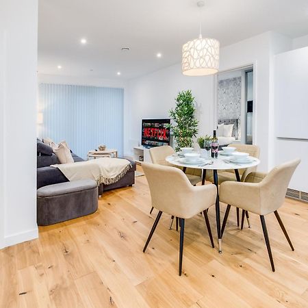 Pluxa Creme Opulence 5 Star Beautiful High End Apartment In Birmingham City Centre المظهر الخارجي الصورة