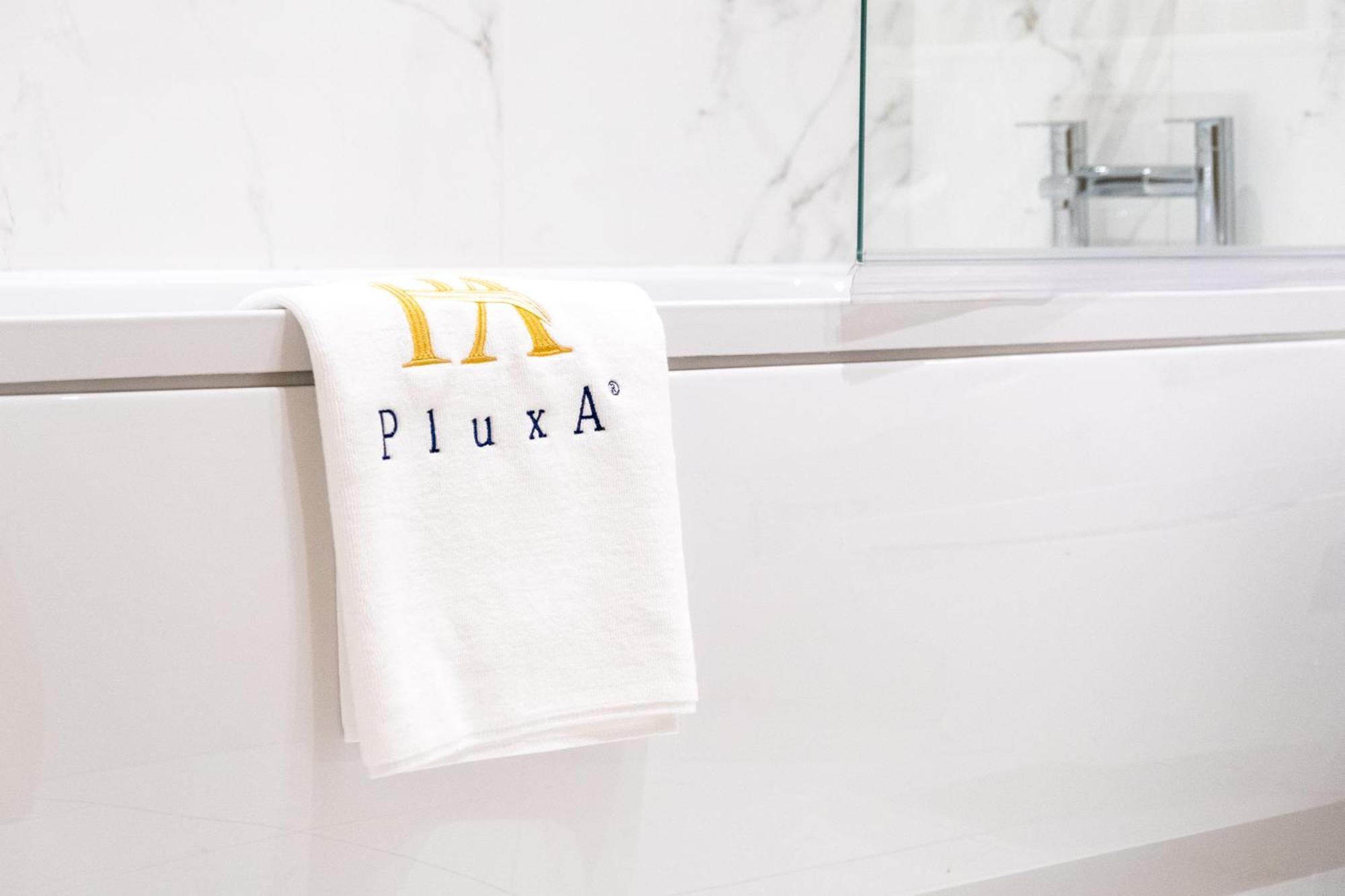 Pluxa Creme Opulence 5 Star Beautiful High End Apartment In Birmingham City Centre المظهر الخارجي الصورة