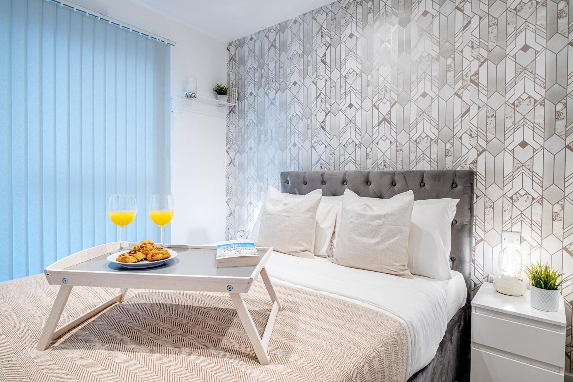 Pluxa Creme Opulence 5 Star Beautiful High End Apartment In Birmingham City Centre المظهر الخارجي الصورة